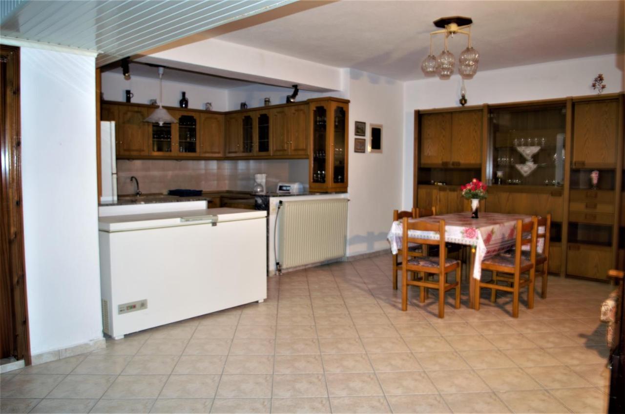 Vranas Property Szkála Szotírosz Kültér fotó